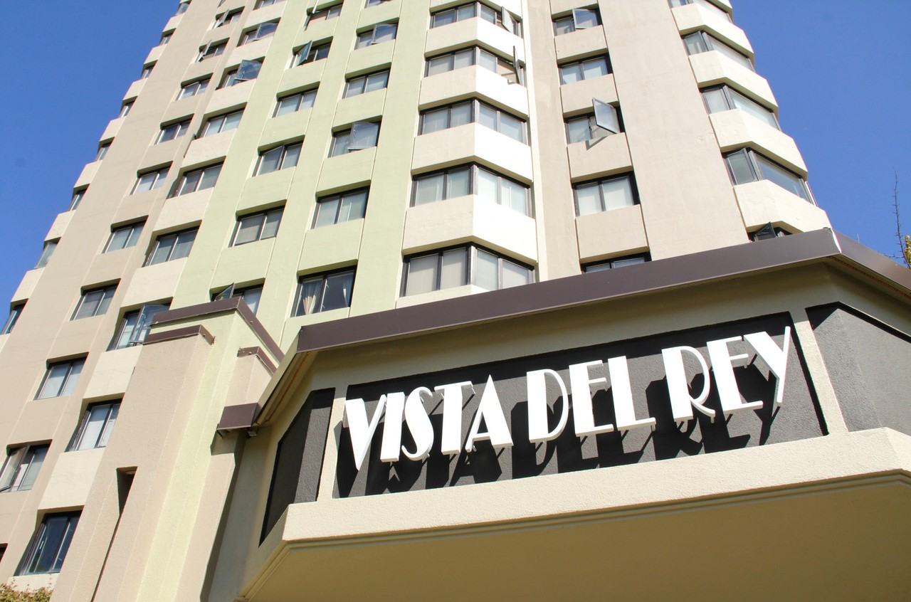 Vista del Rey Apartments - Photo 3 of 35