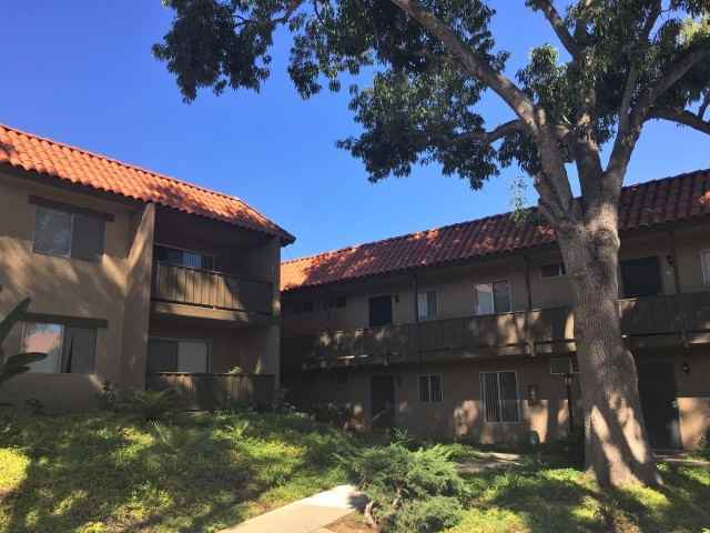 Elan Pointe Vista - Photo 2 of 5