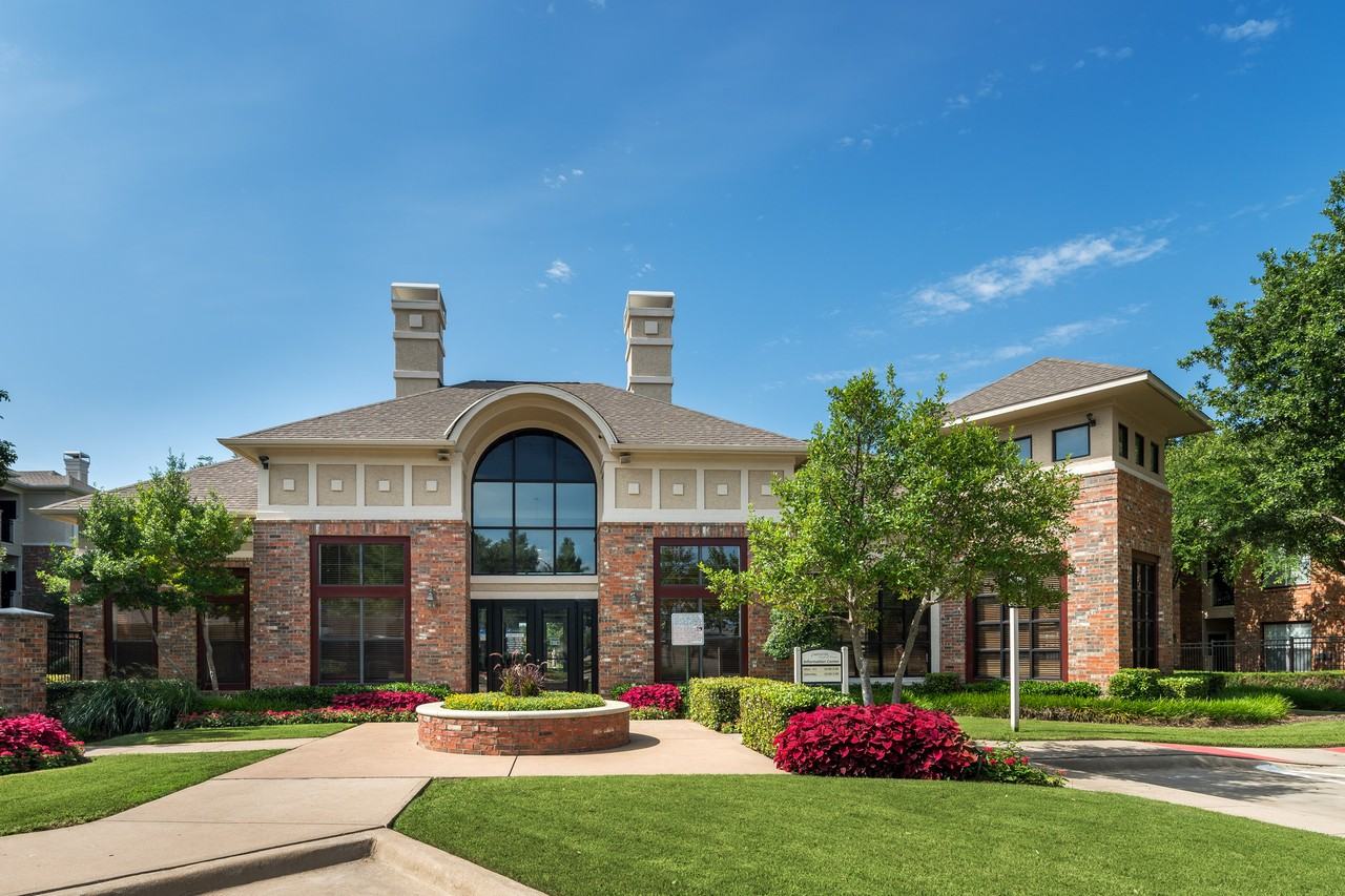 Mission Mayfield Downs - Photo 2 of 24