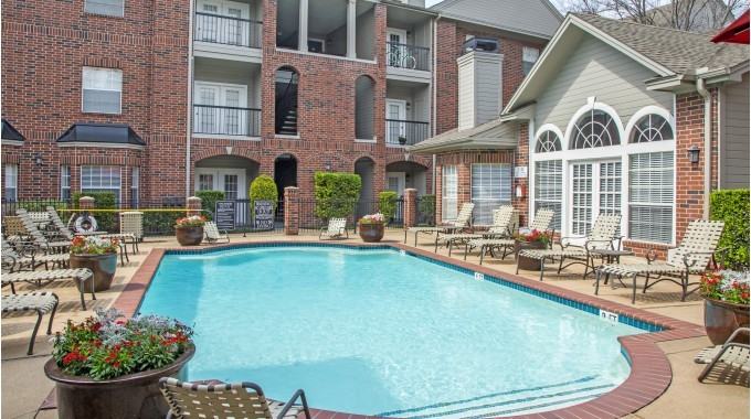 The Inverness - Photo 2 of 44