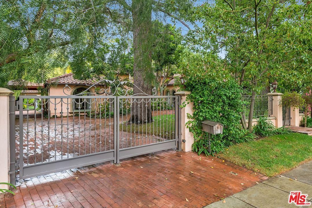 616 N Maple Dr - Photo 3 of 29