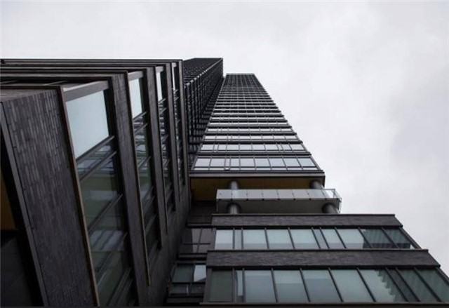 8 Charlotte Street #2409