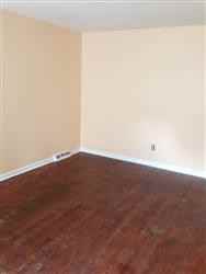 15137 1st Ave - Photo 2 of 9