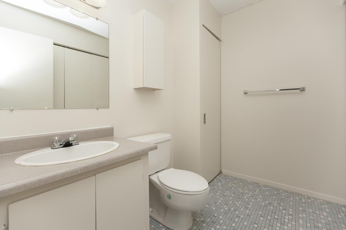 Riviera Gate II - Photo 3 of 9