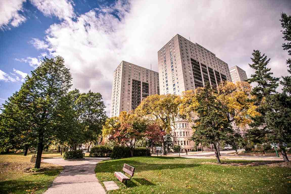 Fort Garry Place III Apartments for Rent - 20 Fort St, Winnipeg, MB R3C