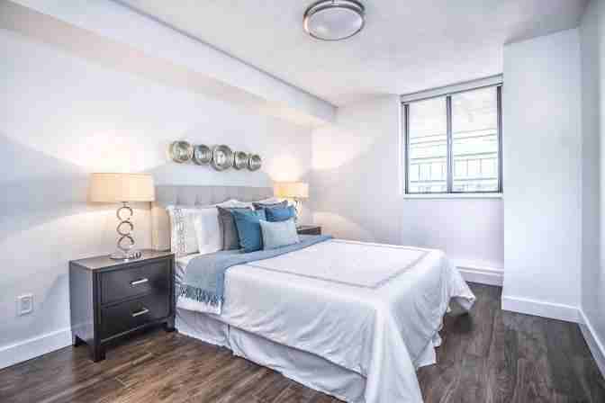 57 Charles at Bay - Photo 3 of 16