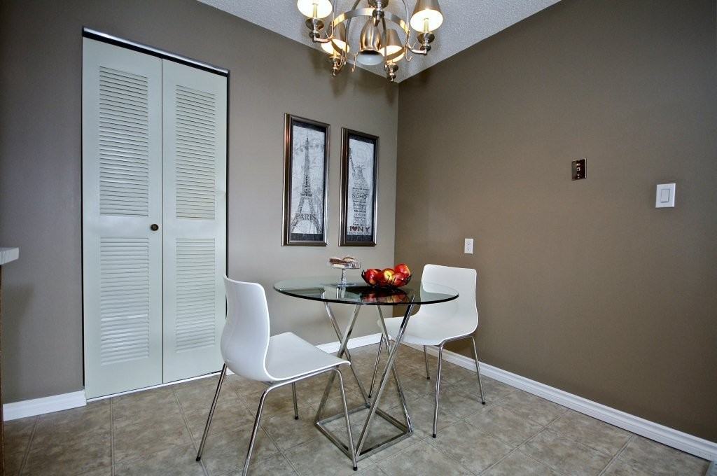 Metropolitan - Photo 2 of 8