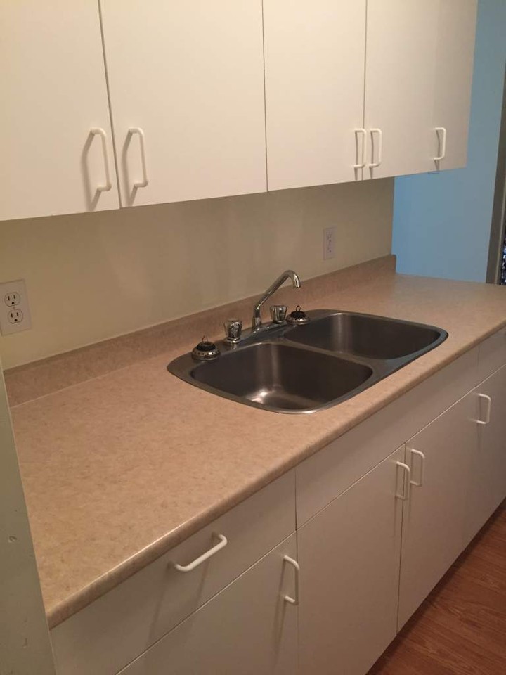 Lincoln House - Photo 2 of 10