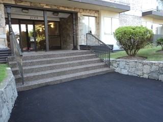 Berkeley Manor - Photo 2 of 6