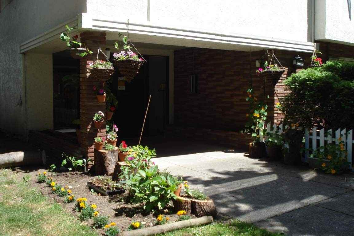 PALOMAR APARTMENTS - Photo 3 of 7