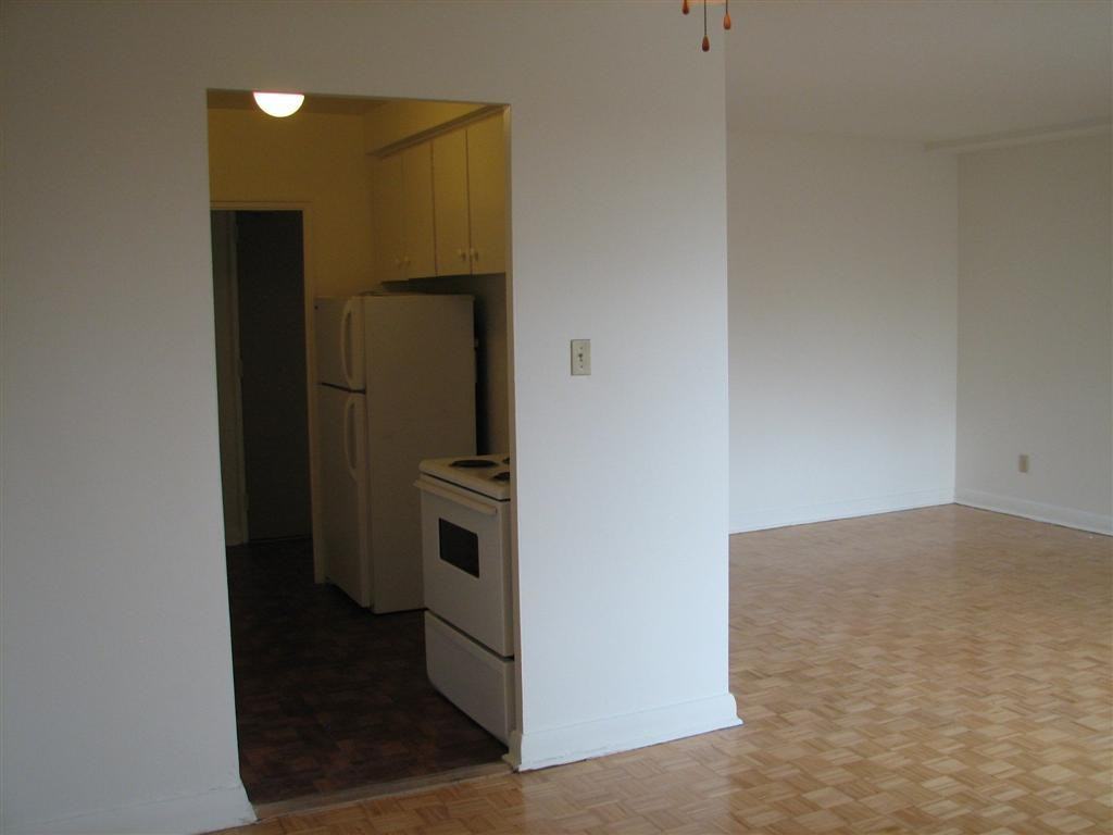 La Salle Tower - Photo 3 of 8