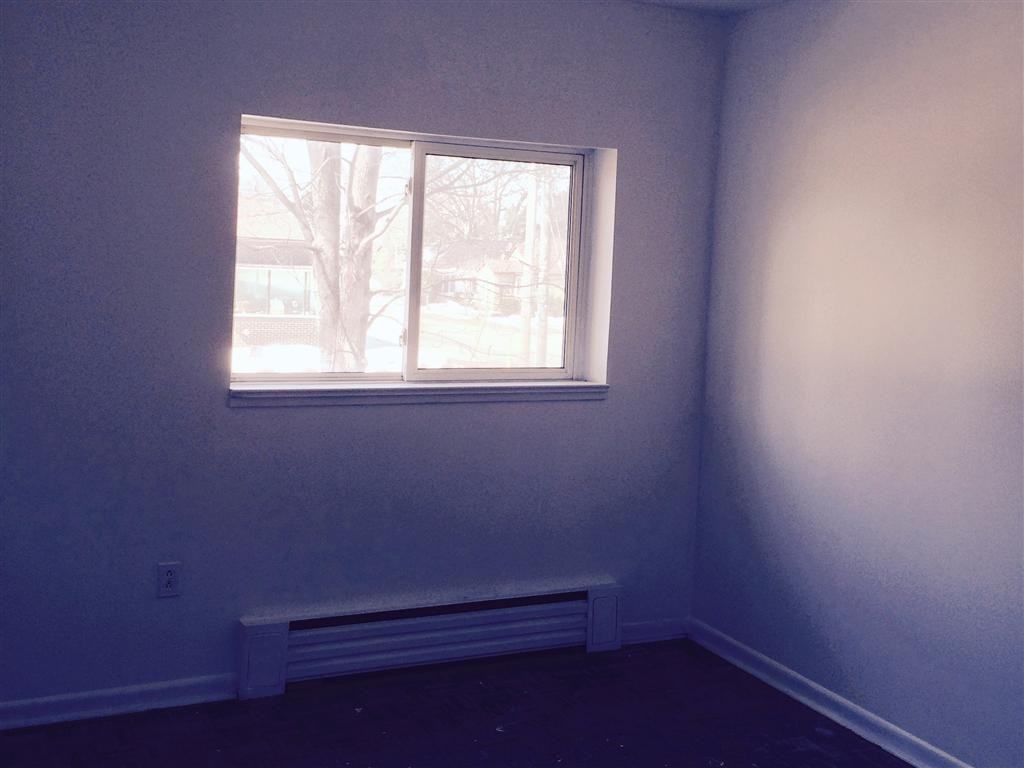 Gravenhurst Apartments - Photo 2 of 6