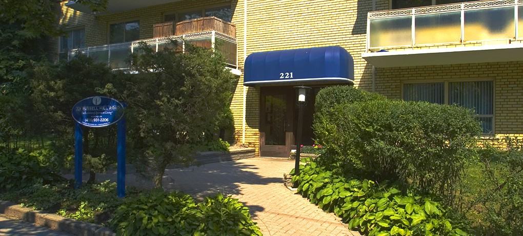 Russell Hill Apartments - Photo 3 of 3