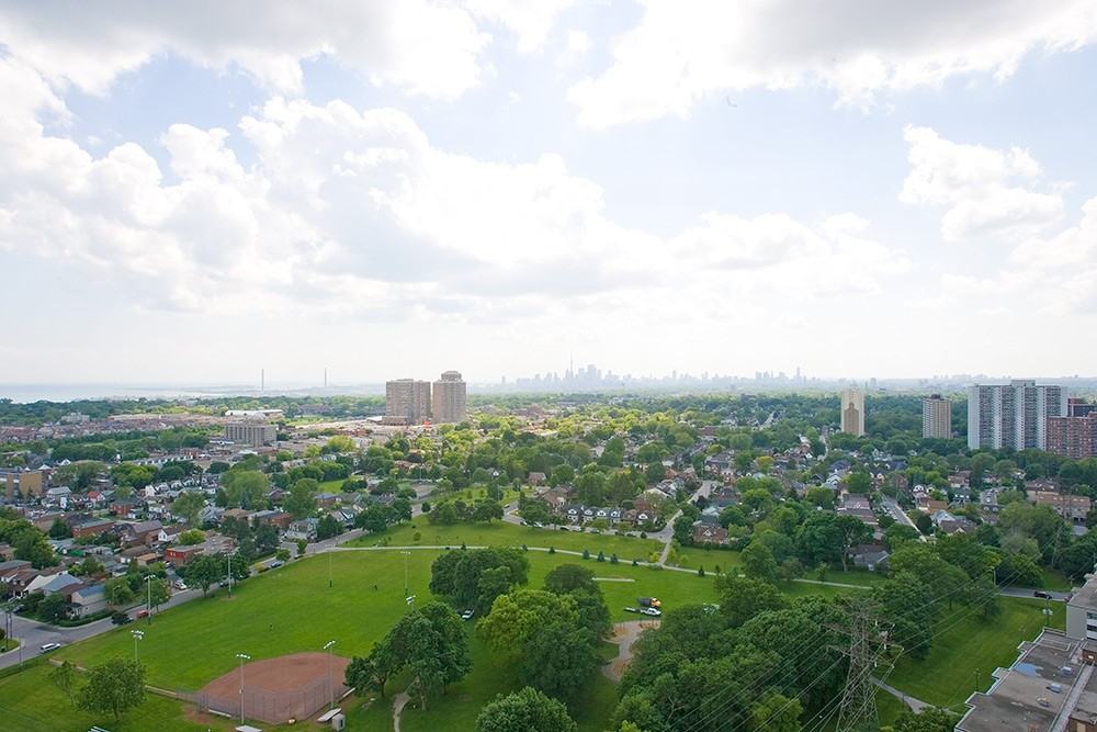 Crescent Town - Photo 2 of 11