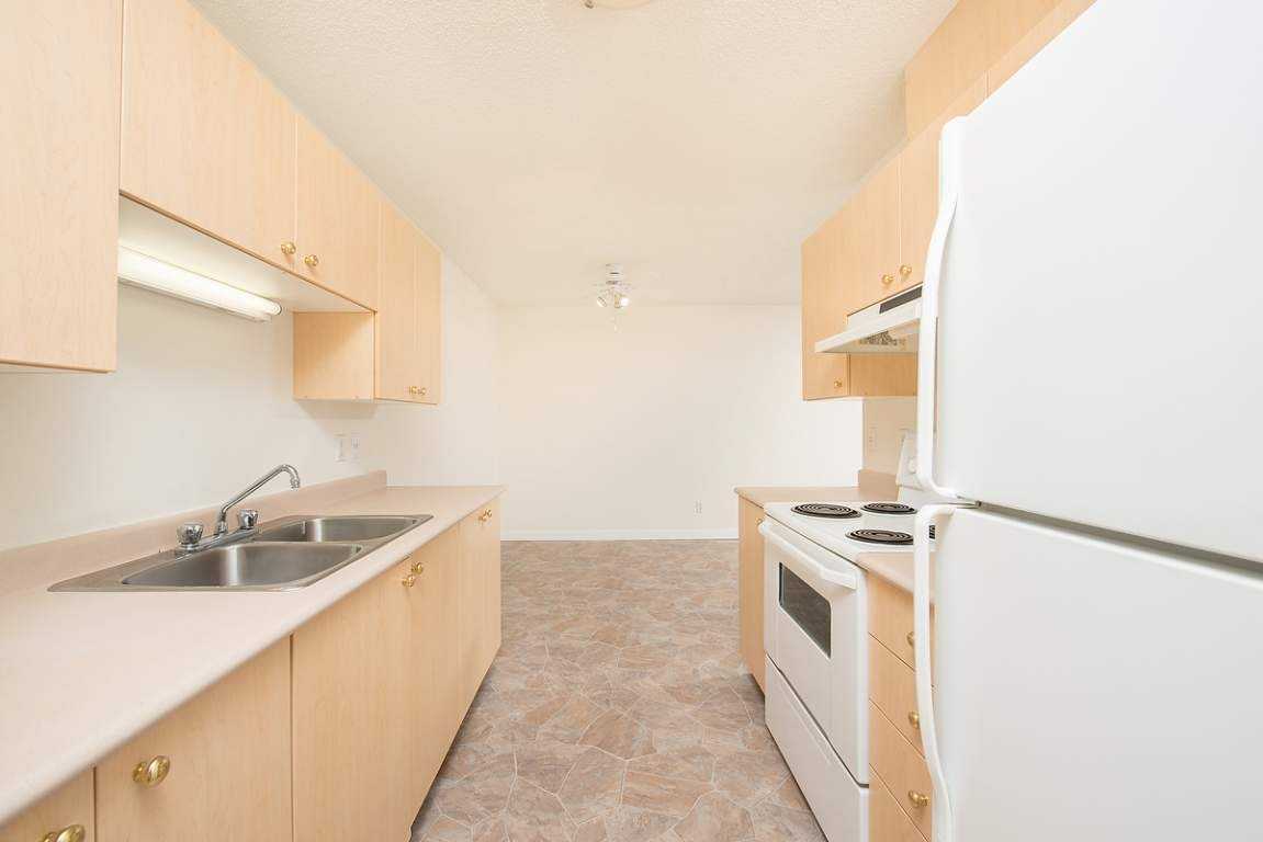 Cortez Manor - Photo 2 of 12