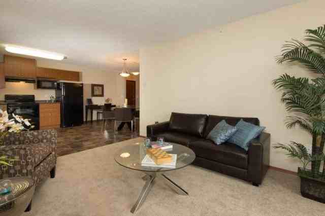 Windermere Village Apartments - Photo 3 of 9