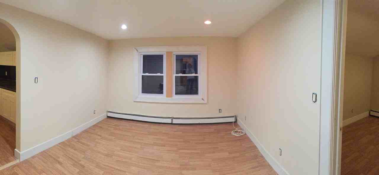 63 Jordan Ave - Photo 3 of 9