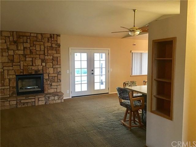 12468 Spring Valley Pkwy - Photo 3 of 10