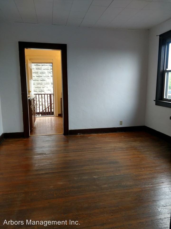 2932 W LIBERTY - Photo 3 of 9