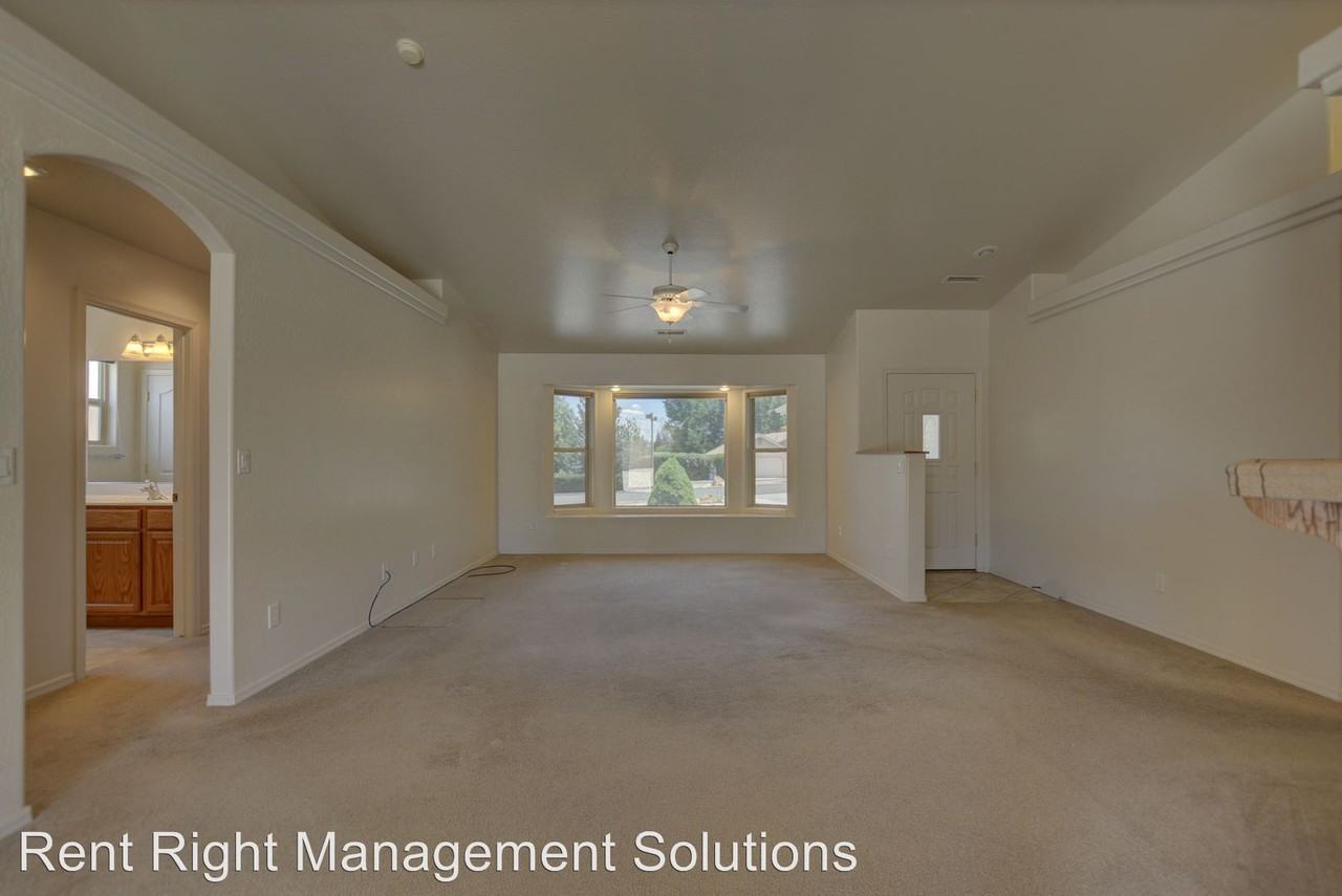 1136 Prescott Country Club Blvd - Photo 3 of 21