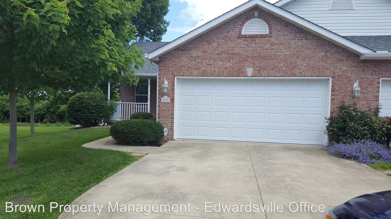 10 Crabapple Ln - Photo 2 of 15