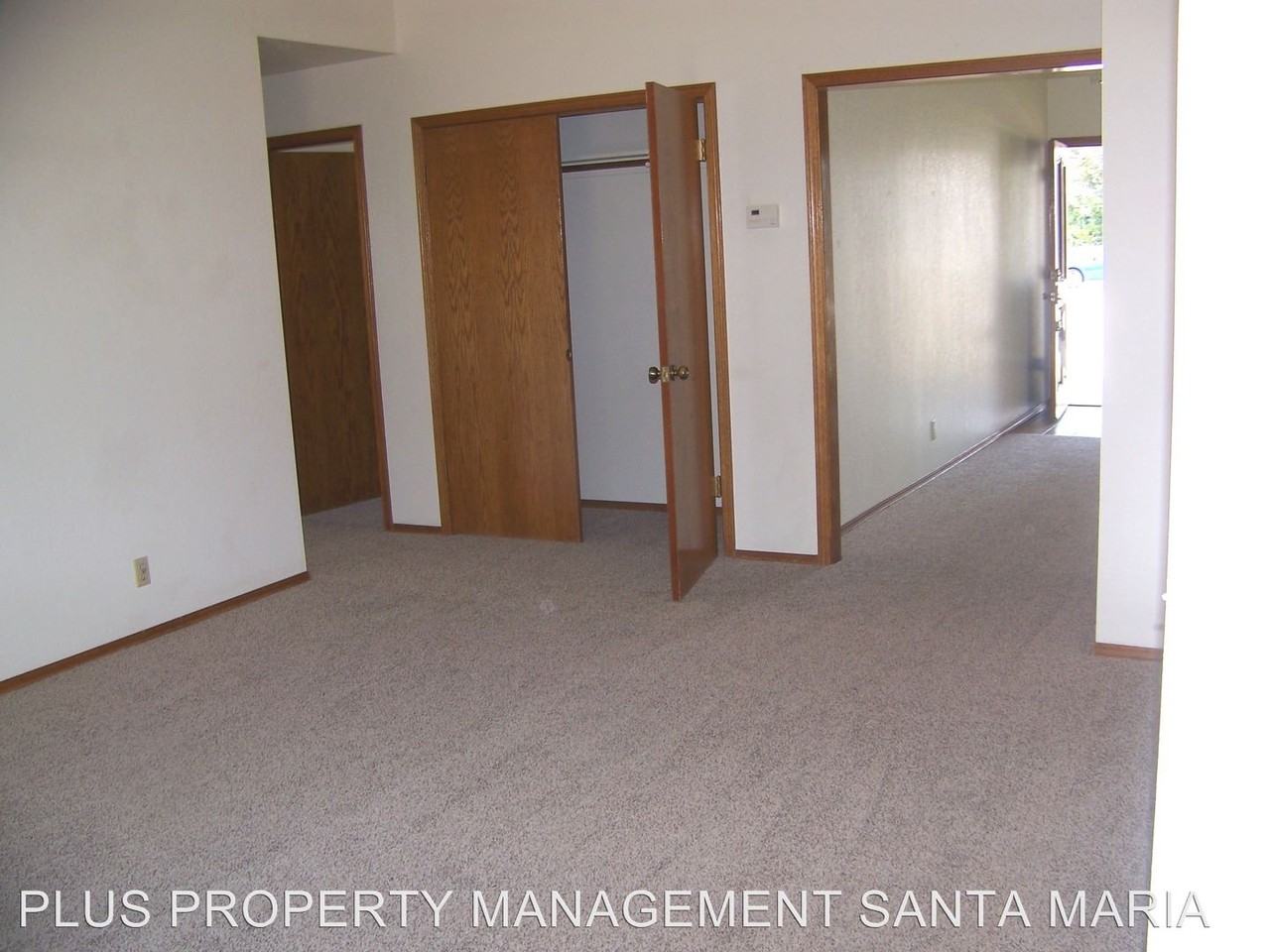 836 Twilight Ct - Photo 3 of 34