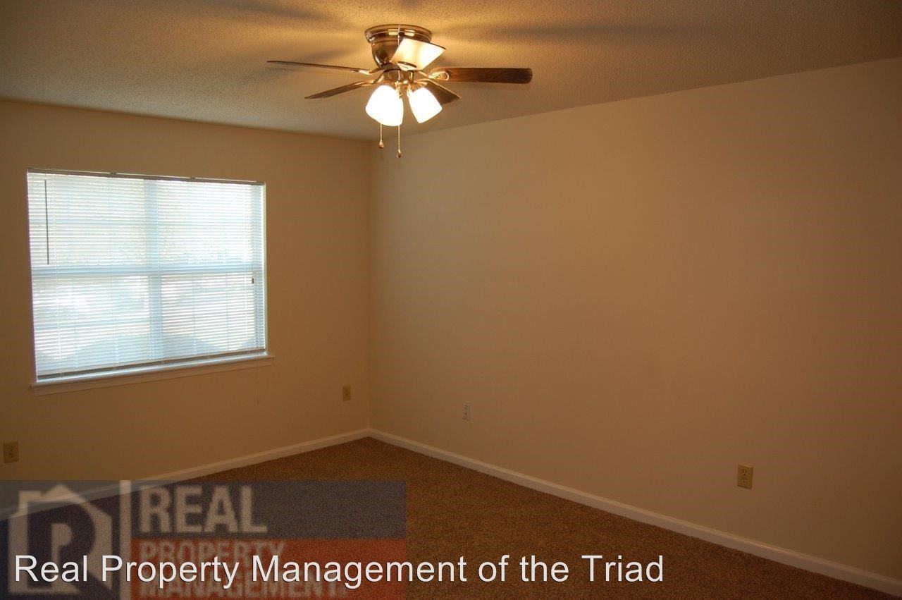 4214 Greensboro St - Photo 3 of 16