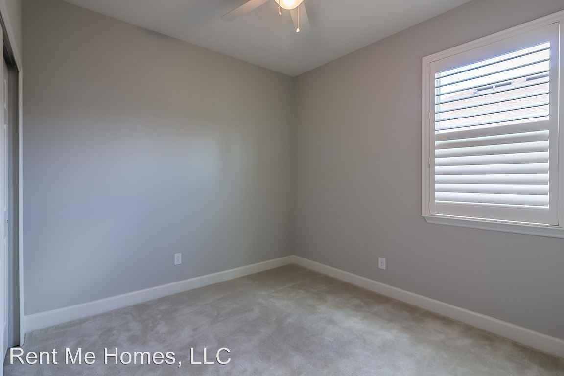 134 Pergola Pl - Photo 2 of 19