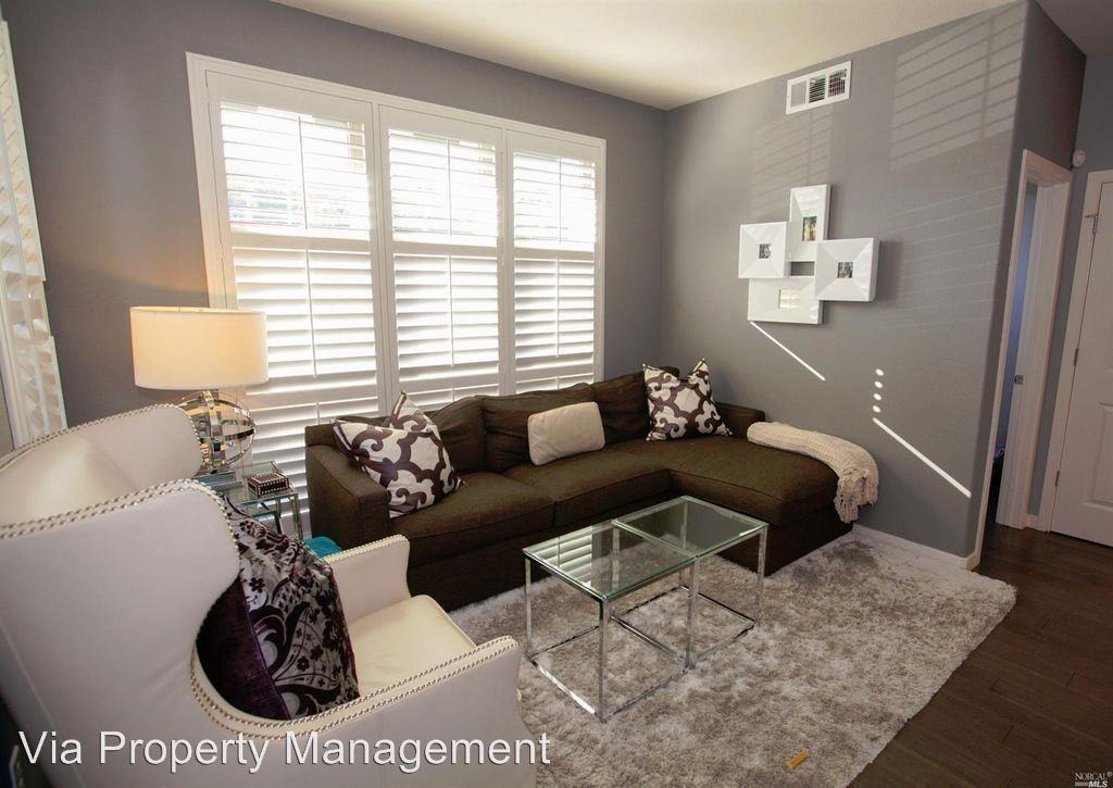 1680 Oakland Blvd - Photo 3 of 25