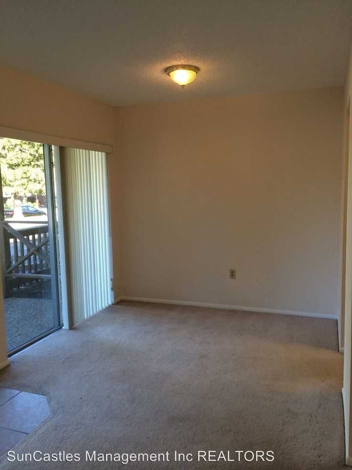 118 America St #3 - Photo 3 of 9