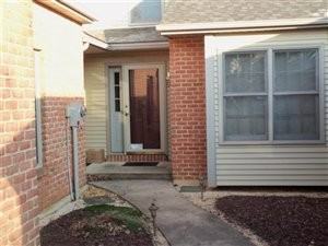 83 Cambridge Dr - Photo 2 of 5