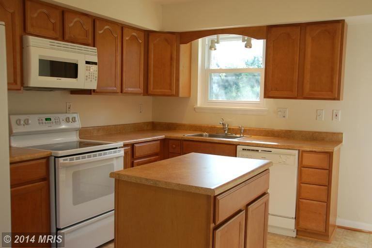 4988 Green Bridge Rd - Photo 3 of 14