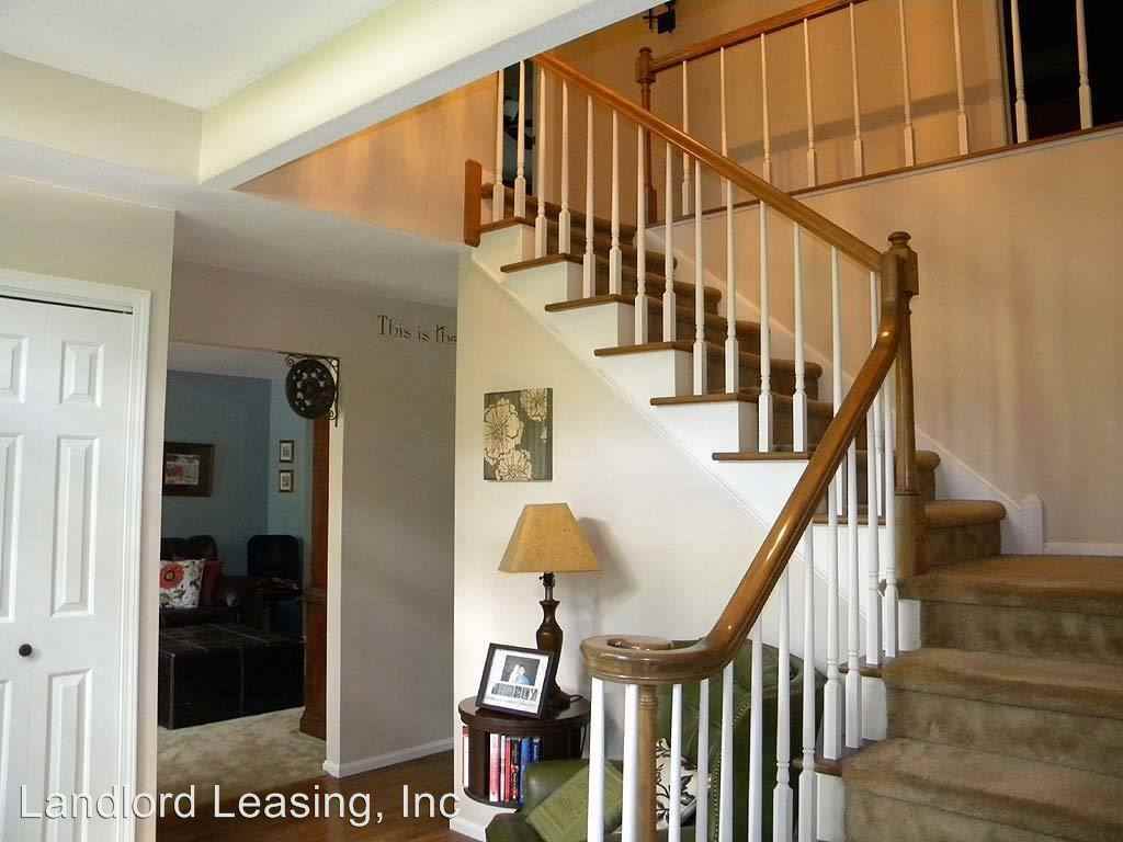 144 Westchester Dr - Photo 3 of 17