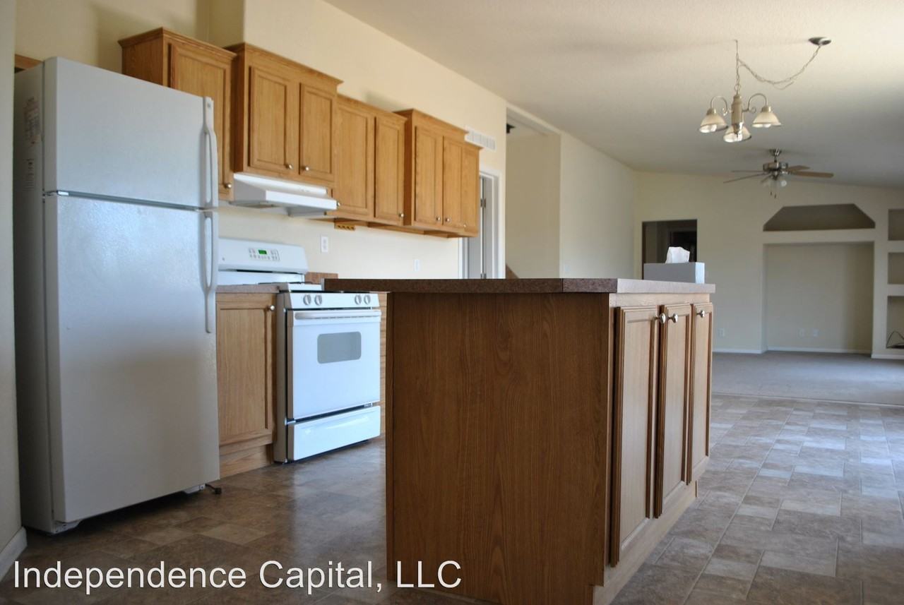 5232 W Comanche St - Photo 3 of 7