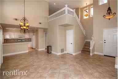 26 Cherokee St - Photo 3 of 13