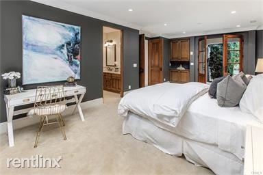 29 Blue Heron - Photo 2 of 10