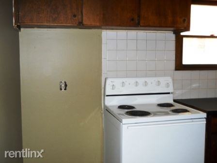 1434 W State St - Photo 3 of 7