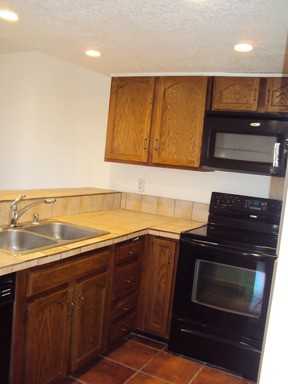 5915 Mc Kinney Dr NE - Photo 3 of 5