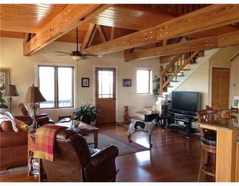 138 Vacation Ln - Photo 3 of 13