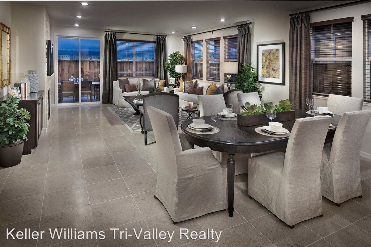 33964 Horseshoe Loop - Photo 3 of 7