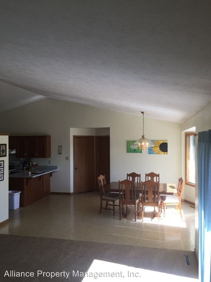 14940 Austrian Pine Trail - Photo 2 of 7