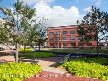 104 Moody Ave #201 - Photo 3 of 19