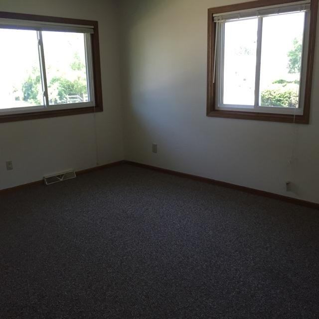 831 Madison St - Photo 2 of 6