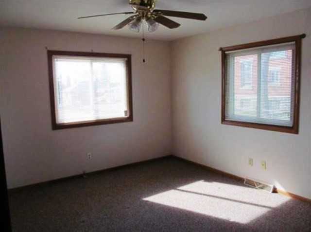 831 Madison St - Photo 3 of 6