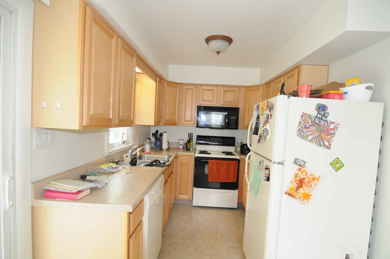 616 Moul Ave - Photo 3 of 9