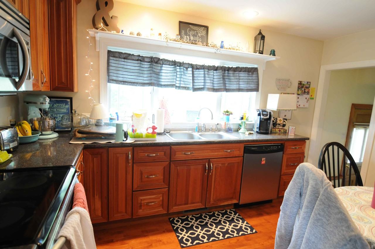 433 North St - Photo 3 of 19