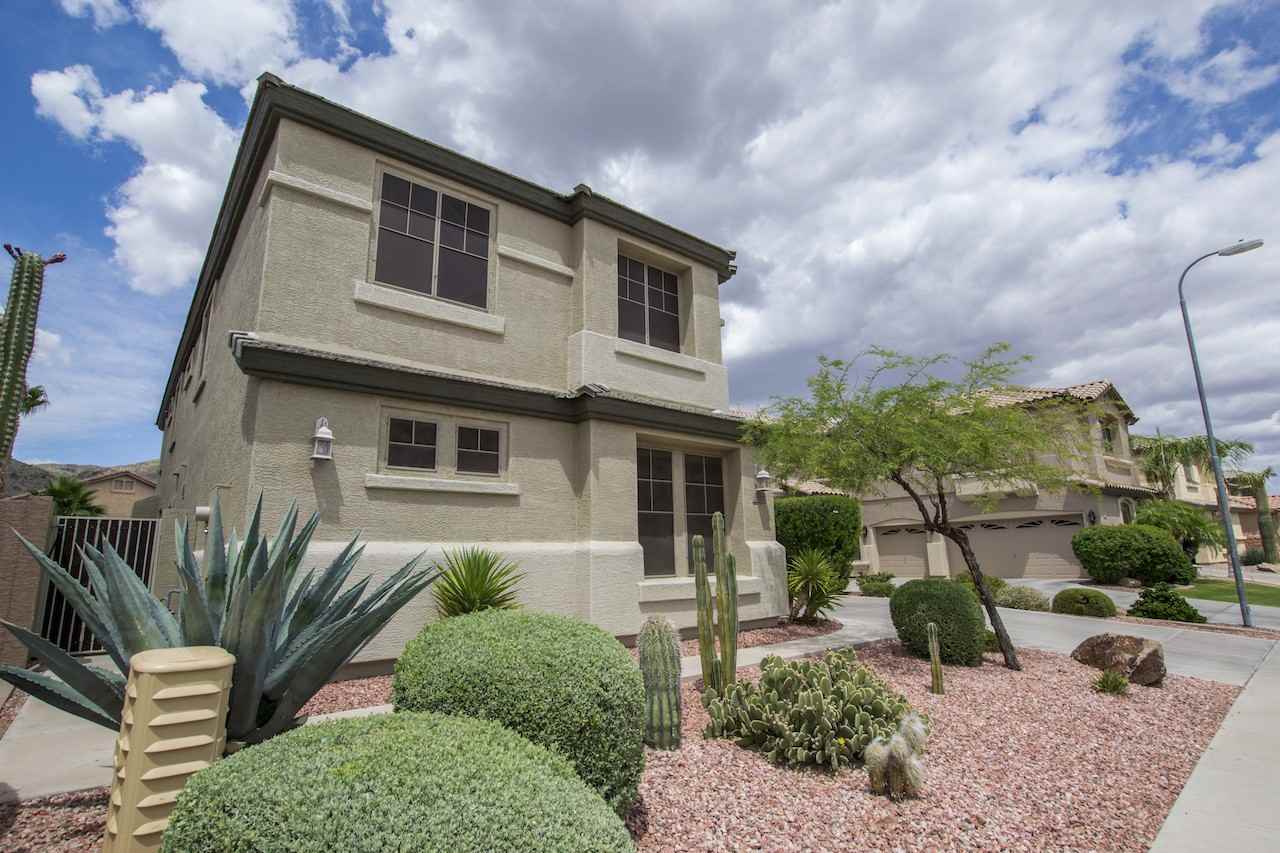 2820 W Cottonwood Ln - Photo 2 of 30