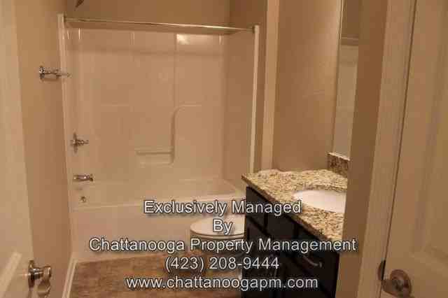 104 Quartz Dr - Photo 3 of 13