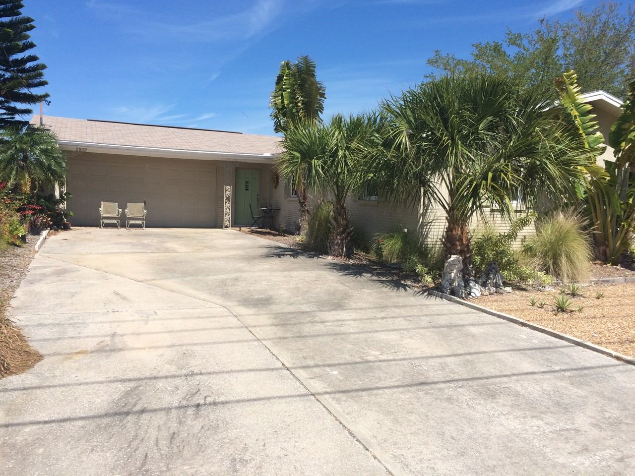 2832 W Vina Del Mar Blvd - Photo 3 of 37