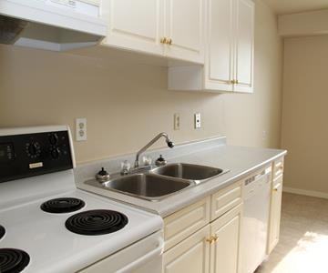 81 Ave. & 176 St. - Photo 2 of 7